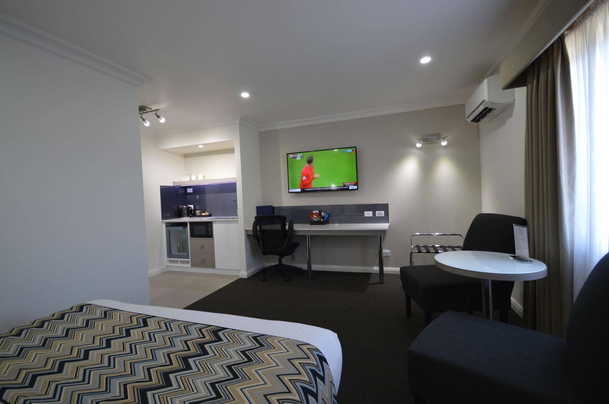 Bluegum Dubbo (Adults Only) Motel Exterior foto